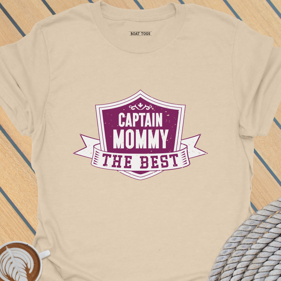 Capt Mommy shield T-shirt