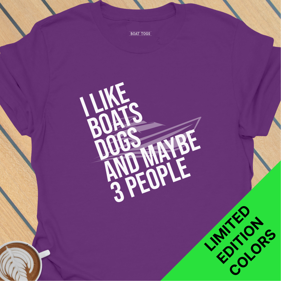 Like boats dogs 3 people T-shirt (LIMITED EDITION COLORS)